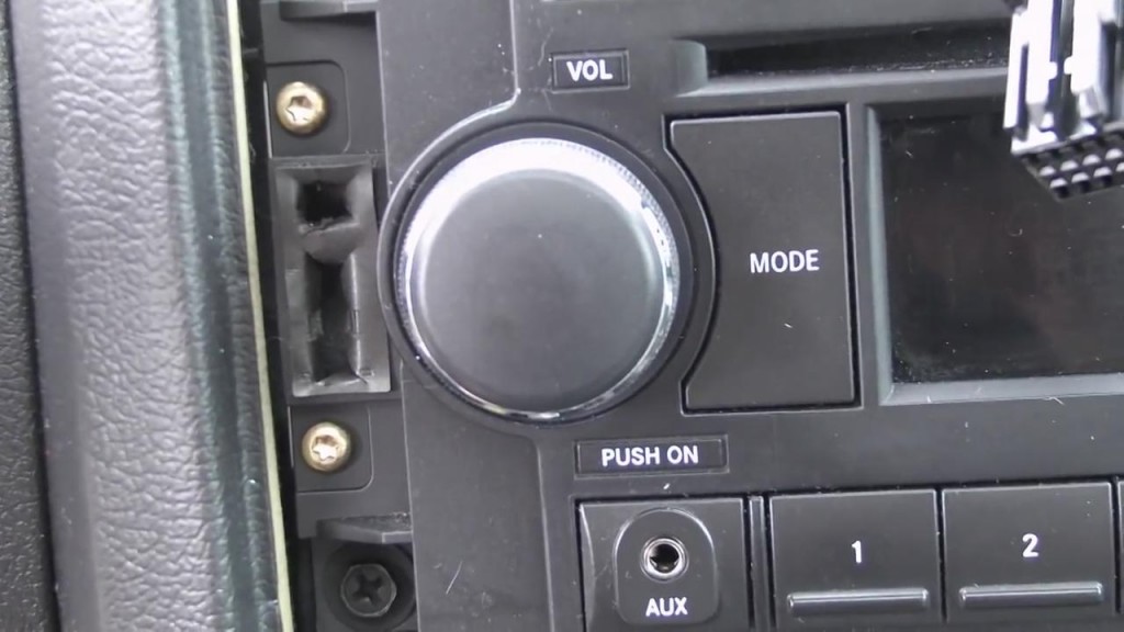 3 Steps to Replace a Chrysler 300C Stereo with GPS Navigation DVD