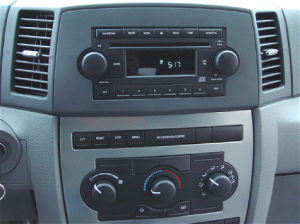  Jeep Grand Cherokee stereo 