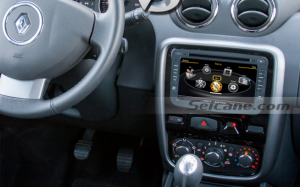 2010 2011 Renault Duster car radio after installation