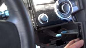 2012-2013 Mazda CX-9 Radio installation step 6
