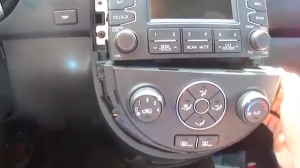 2012-2014 KIA SOUL Radio installation step 4