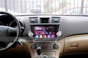 2009-2015 Toyota Highlander Radio after installation