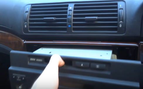 2000 bmw 5 series radio removal