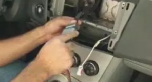 Connect the Seicane car radio to your original car radio's plugs